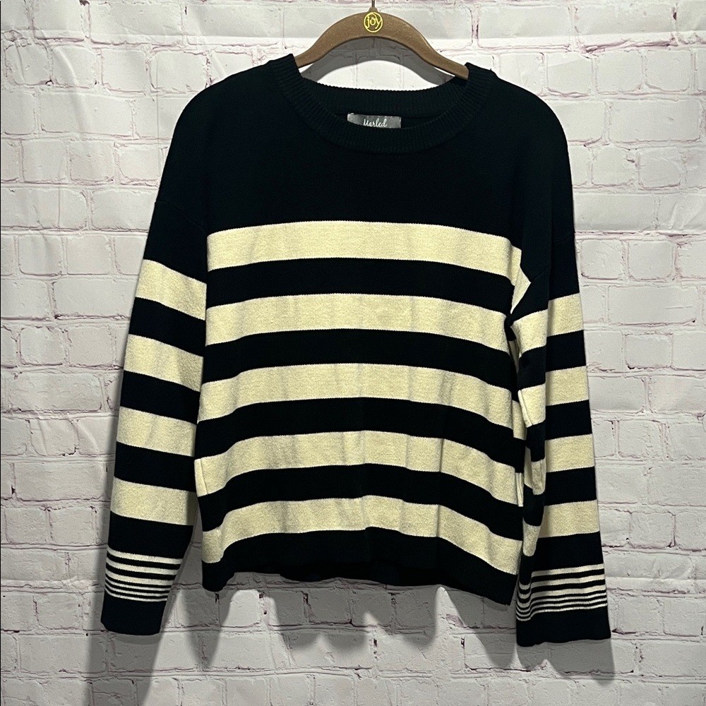 Marled Striped‎ Black and Cream Crew Neck Sweater Woman's Size Medium